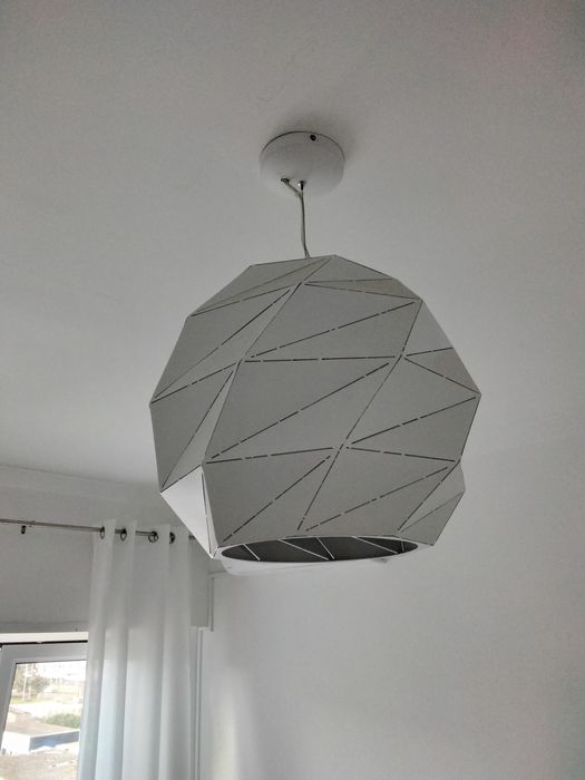 Candeeiro Branco Semi-Novo