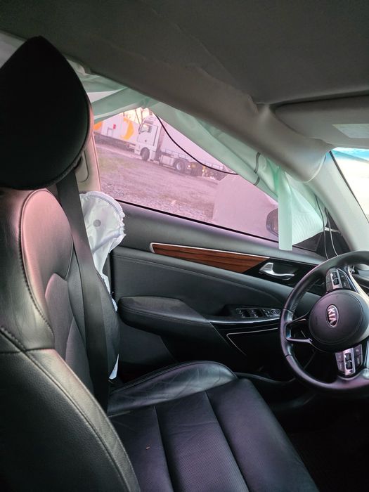 Kia k7  продам після ДТП