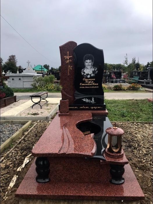 Гранитные памятники любой сложности без предоплаты