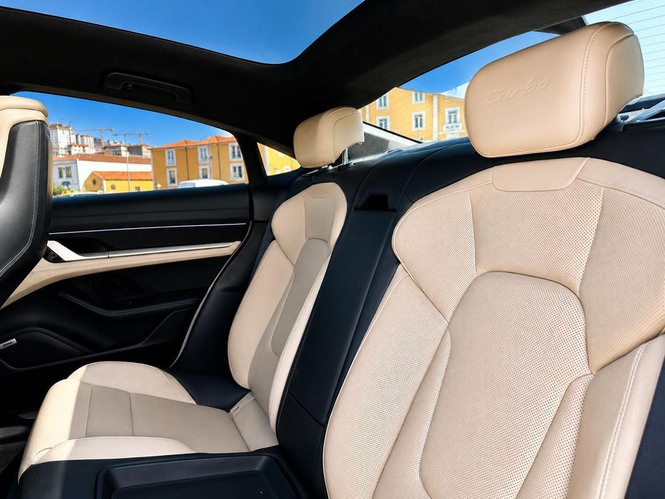 Porsche Taycan Turbo