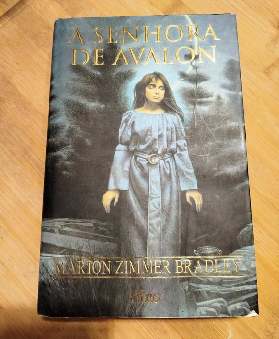 A Senhora de Avalon de Marion Zimmer Bradley