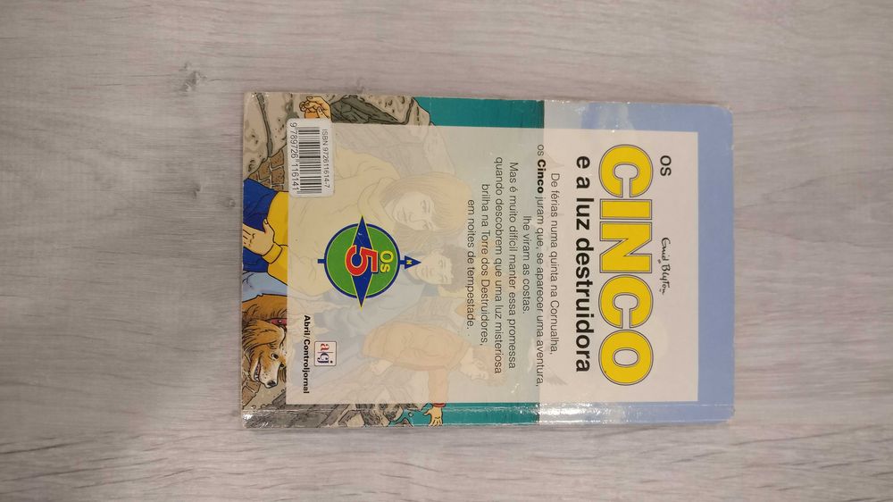 Os Cinco e a luz destruidora de Enid Blyton