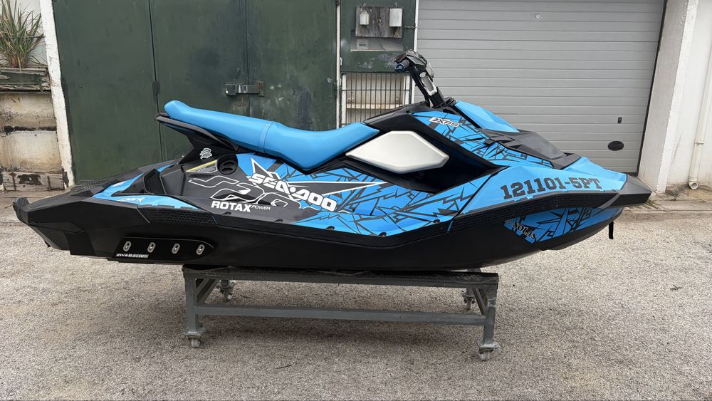 Sea-Doo Spark TRIXX 3UP 90 CV – Impecável