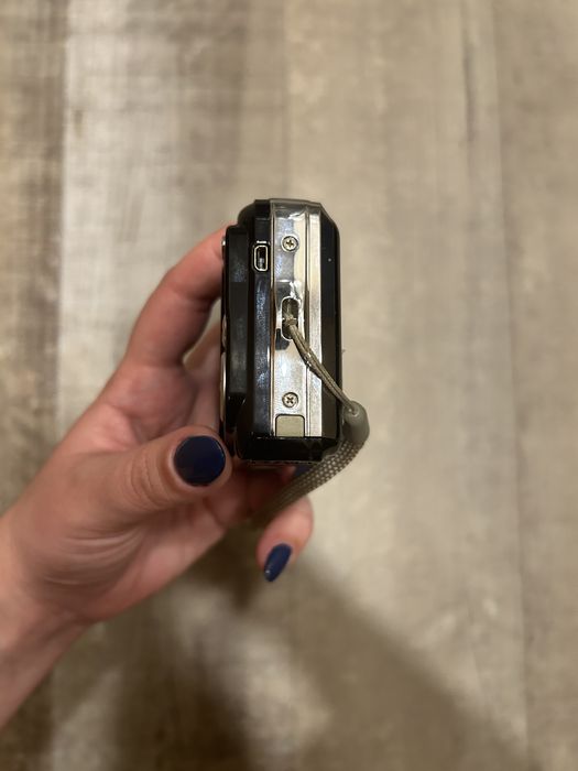 FujiFilm Finepix Av 100