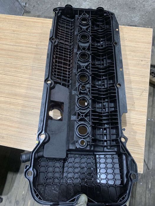 Крышка клапанная BMW m52 m54