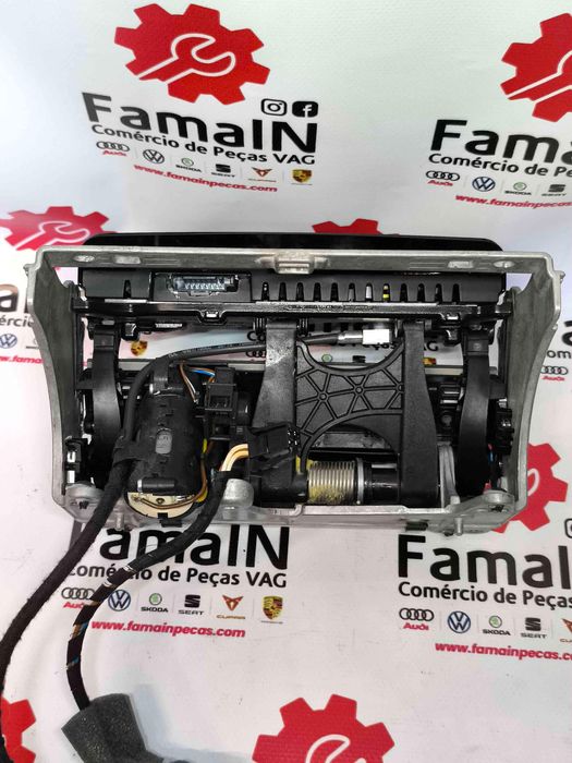 Display / Ecrã de Informações AUDI A8 D4