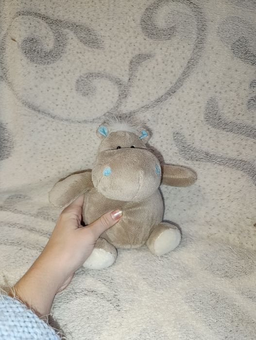 М'яка іграшка бегемот