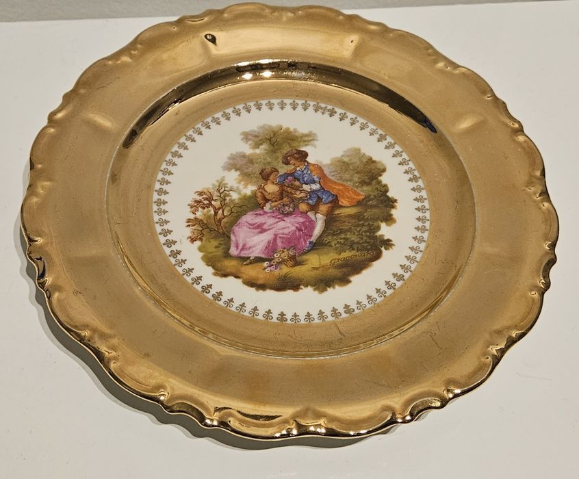 Prato decorativo em porcelana