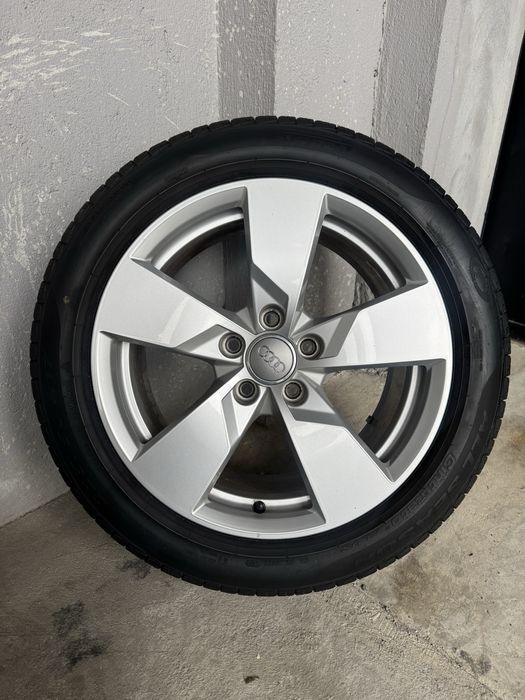 Jantes Audi originais 17 c/ 4 pneus Pirelli