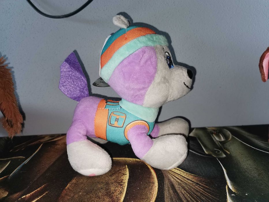 Maskotka psi patrol Everest, pluszak Ewerest psi patrol,