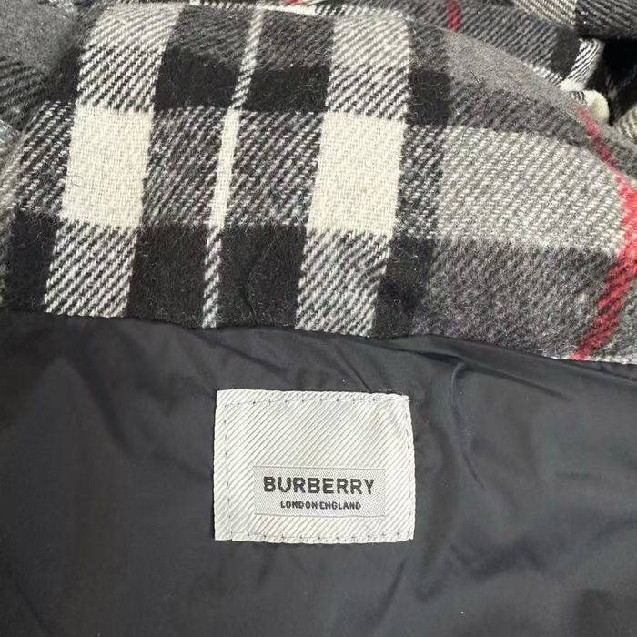 Пуховик Burberry/ Куртка Барбері/жилетка Burberry/безрукавка Burberry