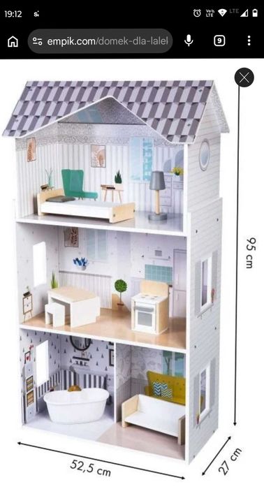 Drewniany domek dla lalek + lalki i garderoba