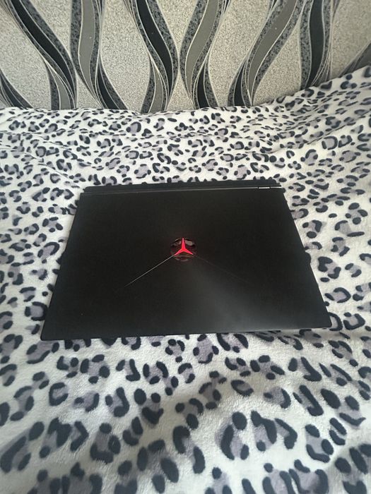 ноут Lenovo Legion