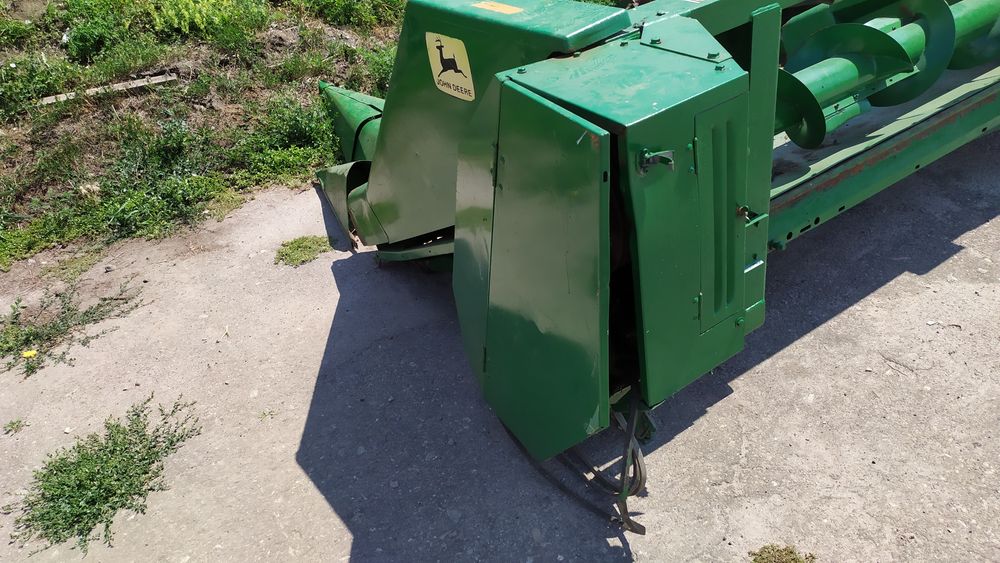 Продам Жатку John deere 4-х рядну для кукурудзи ( кукурузы )