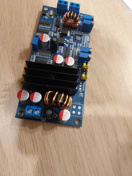 DC-DC ДБЖ модуль UPS-1228-12 на 8A для будь-якої АКБ (lifepo4 40135)