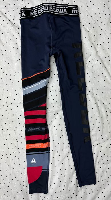 Legginsy sportowe reebok (Wor Meet you there Engineered Tight)