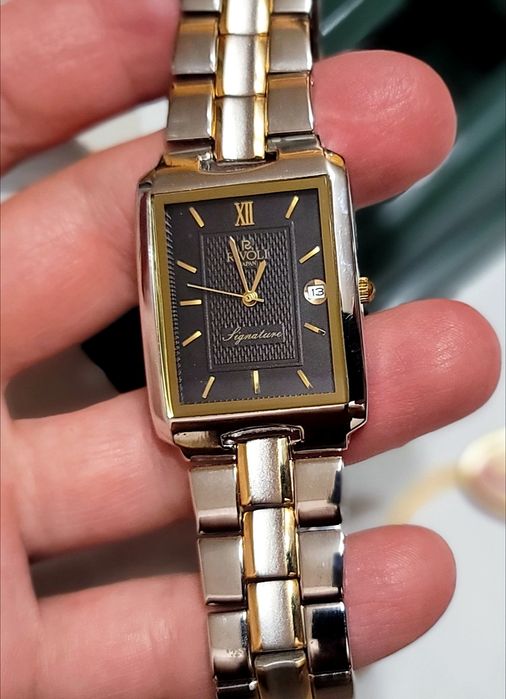Новые часы Rivoli с японским механизмом в коробке из 90х годов не ссср