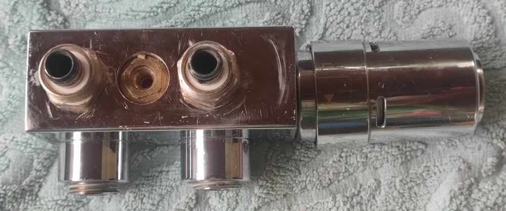 Danfoss zestaw grzejnikowy  kątowy  chromowany