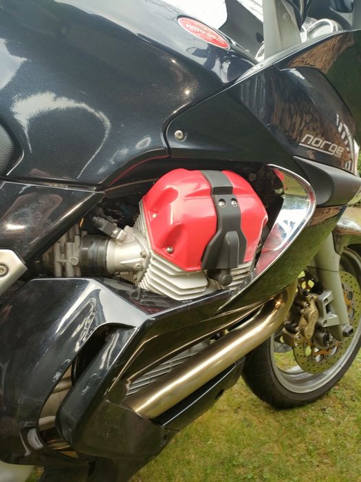 Moto Guzzi Norge 1200 czarny