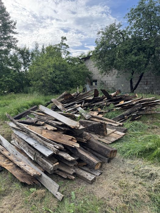 Deski , drzewo oddam  za darmo