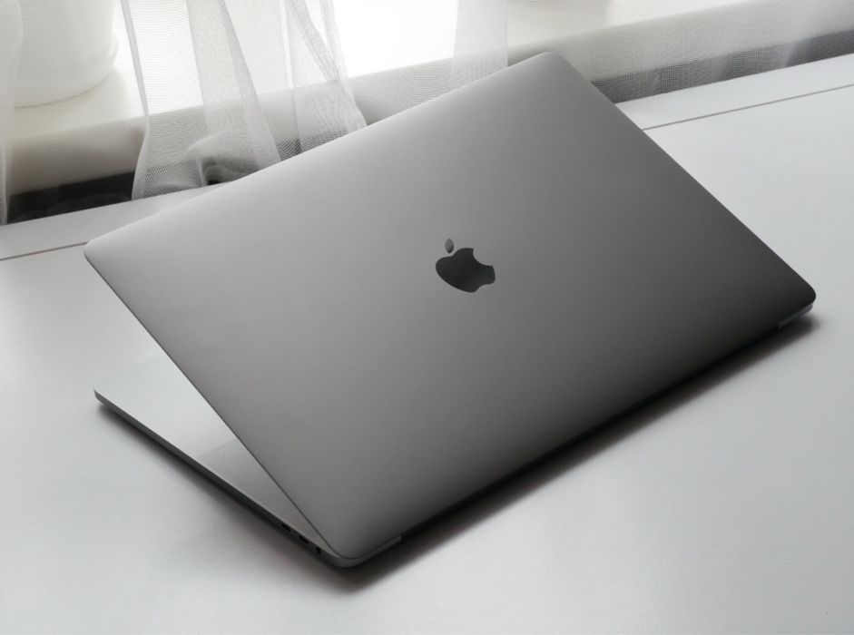 MacBook Pro 15 2019 | i7/16/512GB | Radeon Pro 560X
