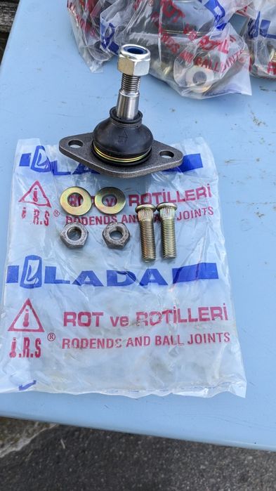Кульові (шарові) опори на ВАЗ