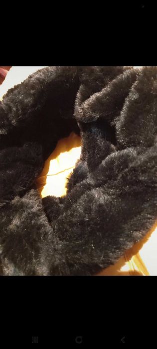 Gola preta fofa, quente e macia - Primark