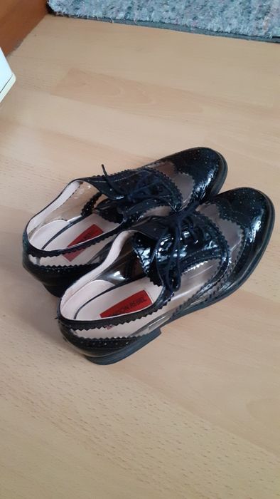 Oksfordki czarne buty damskie 37