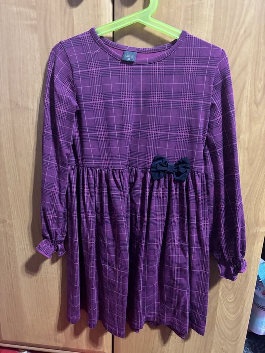 Fioletowa sukienka r.122 ATUT