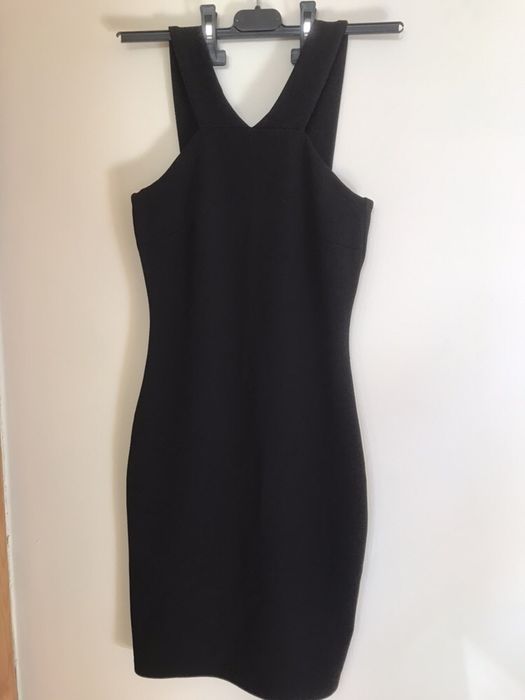 Elegancka sukienka Reserved