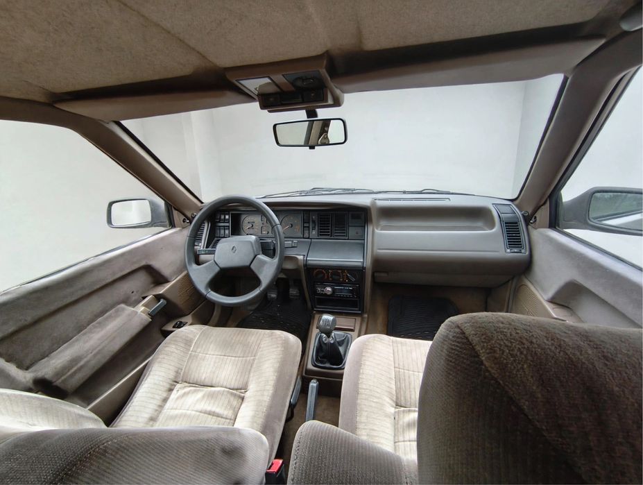 Renault 21 turbo