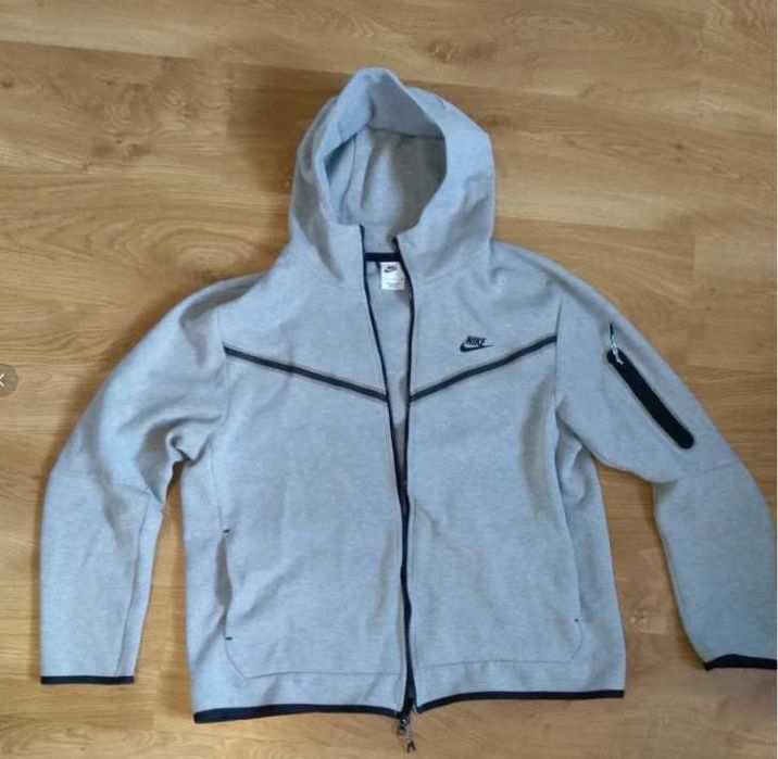 Tech fleece szary jak nowy