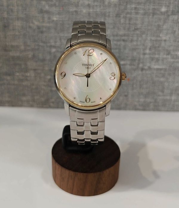 Жіночий годинник Tissot T-Wave T02.1.285.82 Swiss made