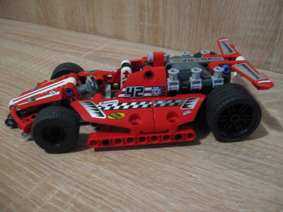LEGO 42011 Technic Samochód wyścigowy