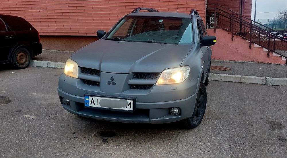 Mitsubishi Outlander для ЗСУ обмін/продаж два авто на мікроавтобус