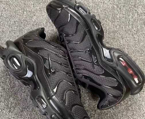 Buty Nike Air Max TN Plus Black R. 40