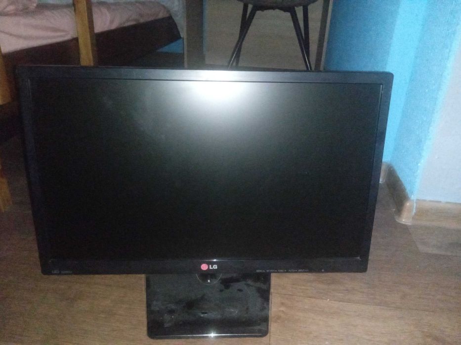 монитор lg 22e33