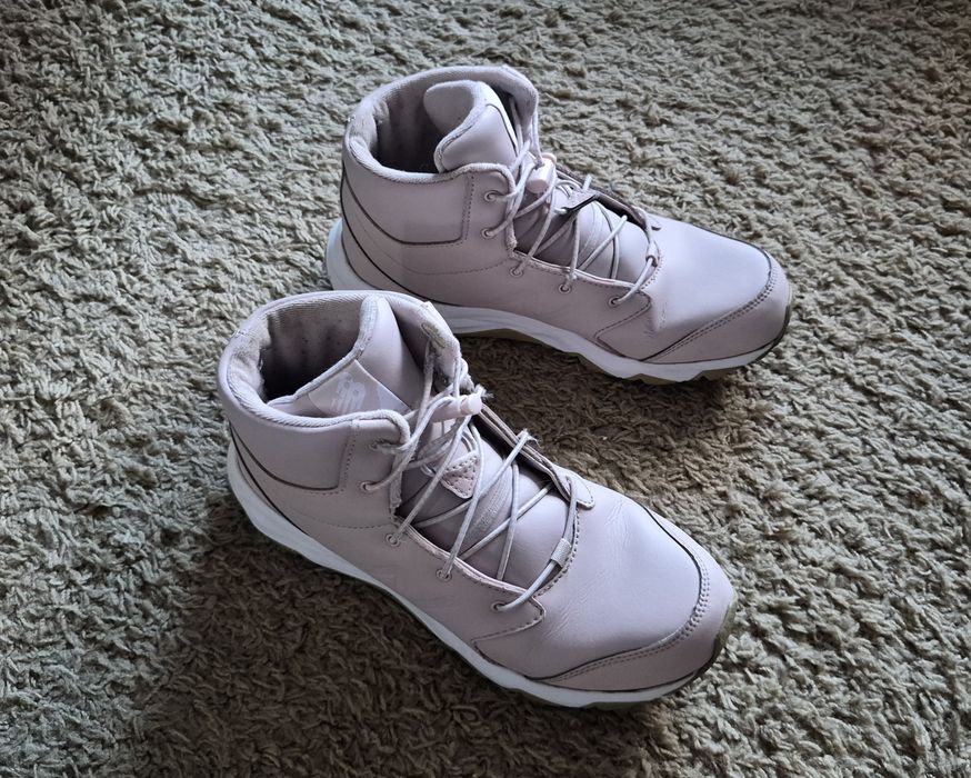 Весна! Куртка M і кросівки New Balance 38