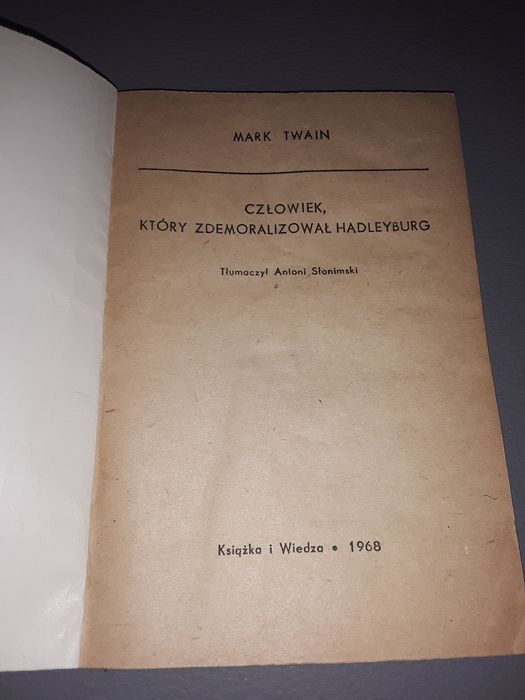 Człowiek który zdemolował haldeyburg Twain seria z kolibrem