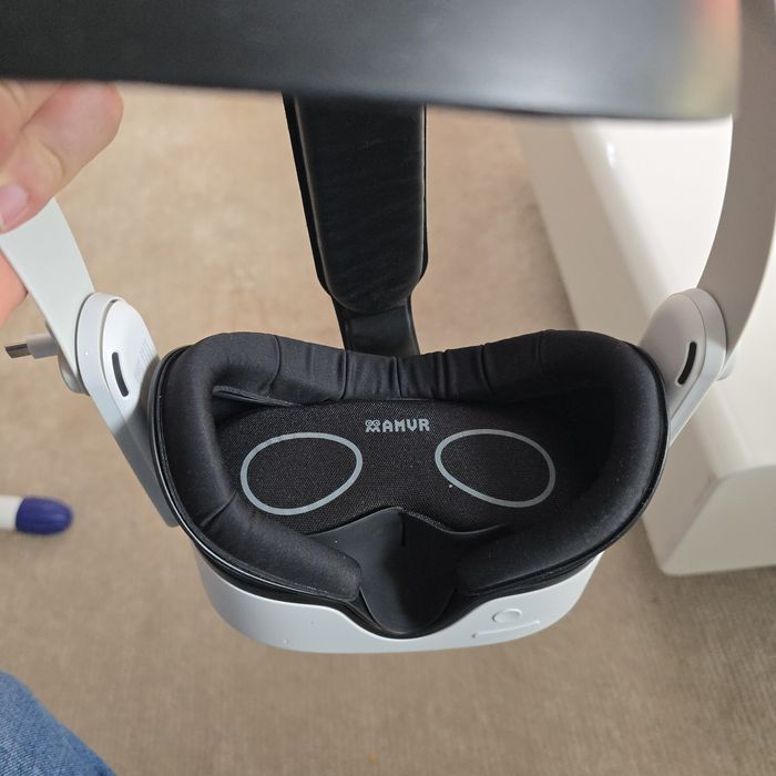 Oculus quest 3s z akcesoriami