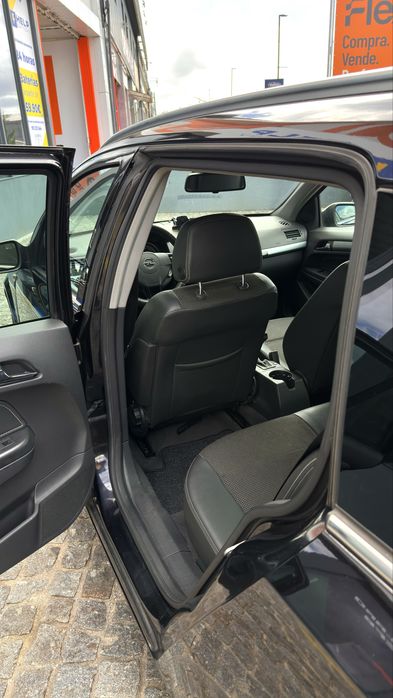 Opel Astra Caravan 1.7 CDTI Cosmo – 125 cv — photo 4