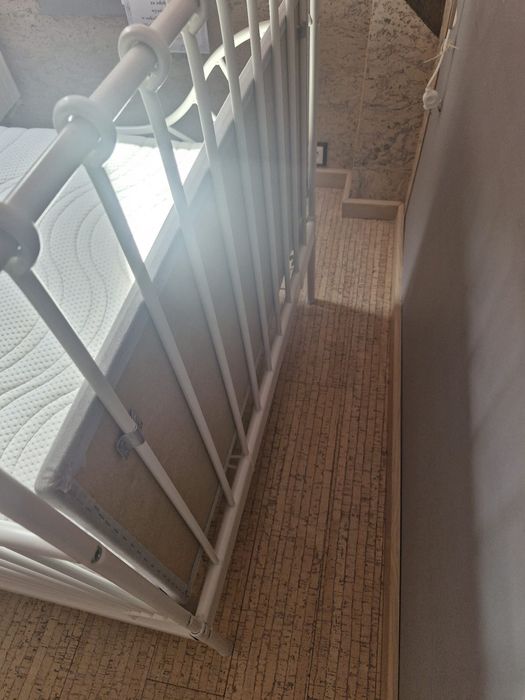 Łóżko białe dla dziewczynki. DOWÓZ