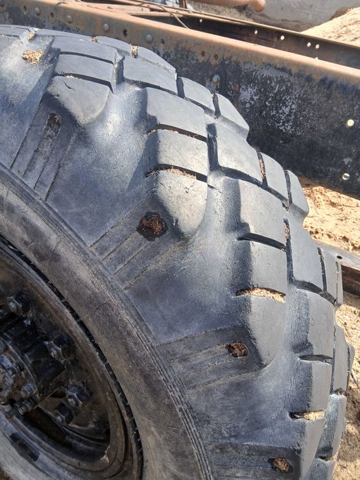 Шини колеса зіл 131