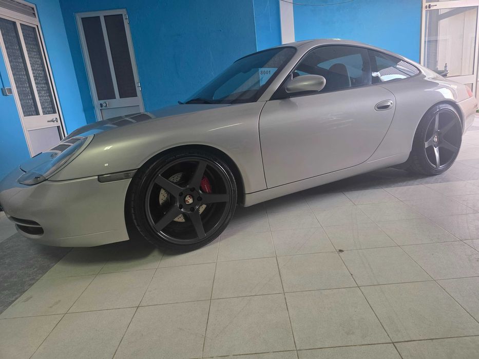 PORSCHE 911 - Carrera