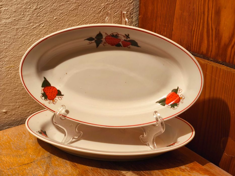 Rawierka półmisek barowy Wzór Truskawki Lubiana PRL