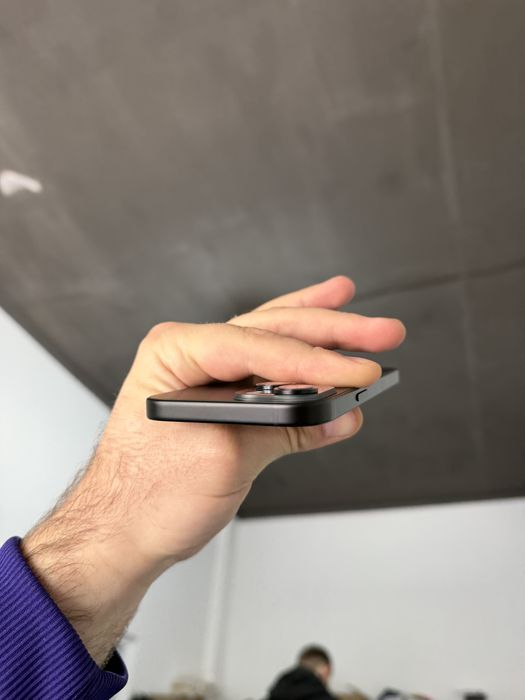 Apple iphone 15 128 gb 90% айфон 15 фіз сім