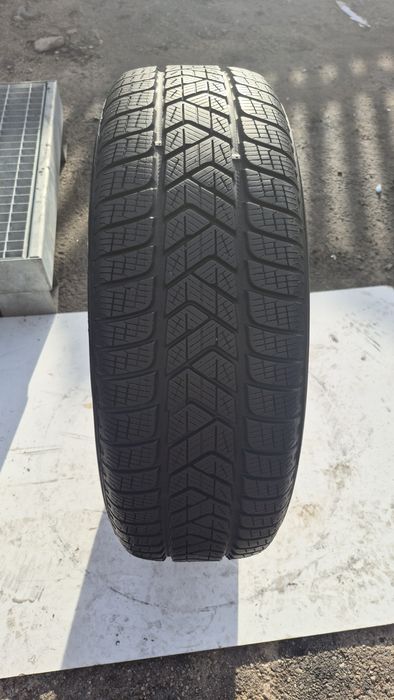 Opony Pirelli Scorpionwinter 215/65 R17