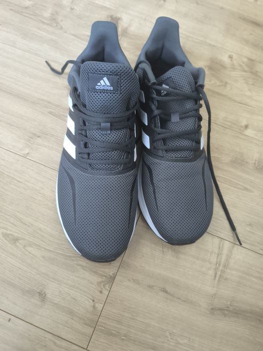 Adidas 46.5.      .
