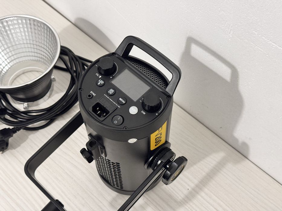 Godox FV 200. Постійне світло та led спалах вспишка для фотостудії