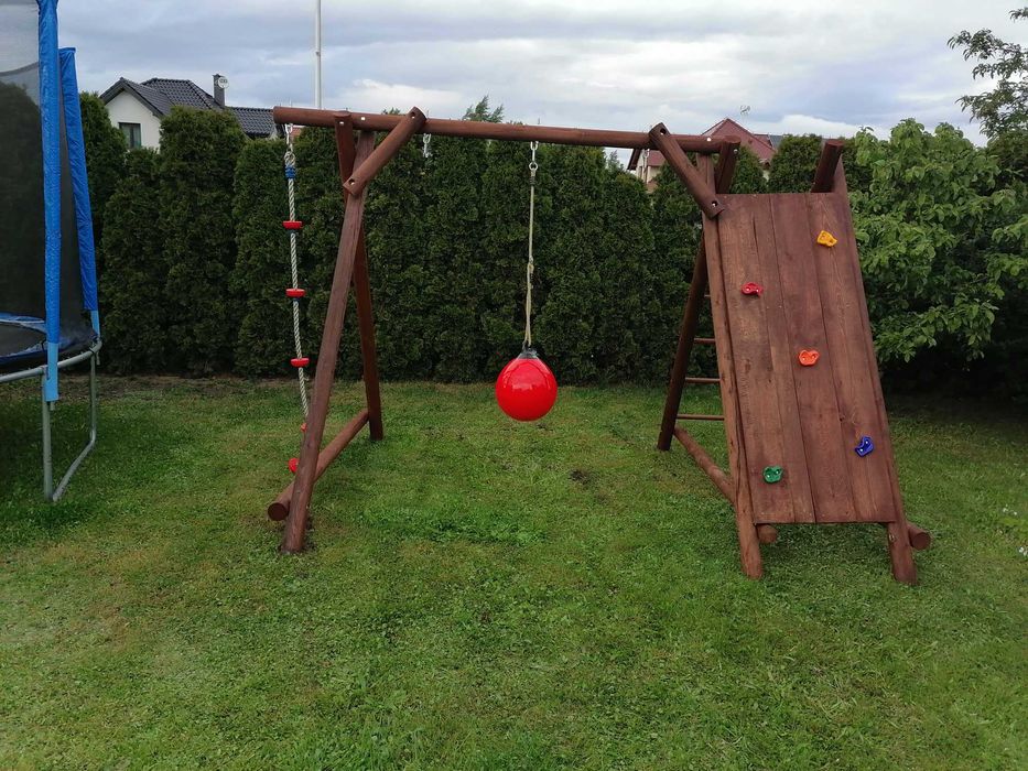 Huśtawka ze zjeżdżalnia, plac zabaw , wspinaczka dla dzieci